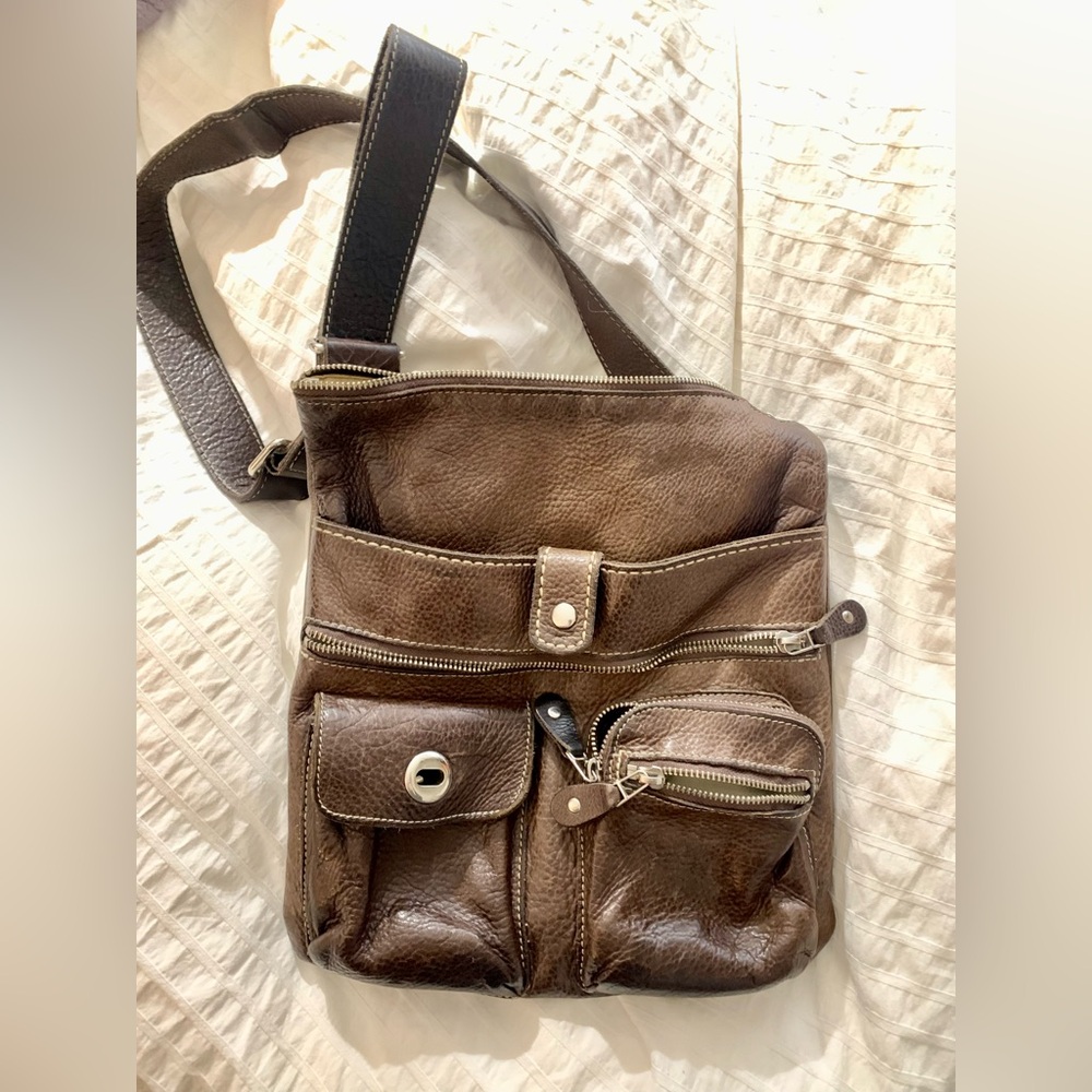 Roots Venetian Chocolate Brown Leather Crossbody Bag | Sac bandoulière cuir